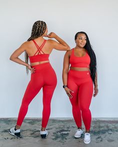 Sold as a set *** Athleisure has never looked so good If you're like most fitness enthusiasts, you love feeling strong and empowered after a great workout. But finding the right gear to do so shouldn't be a workout in itself. You want something that looks good, feels good and is practical. The Royal Non-Seamless 2-Piece Set is the perfect fitness set for the modern woman who wants to work out while feeling like royalty. The buttery soft, weightless, and breathable material is non-see-through, an Love Feeling, Marine Blue, Royal Red, Squat Proof, A Workout, Yoga Class, Small Waist, Feel Confident, Modern Woman