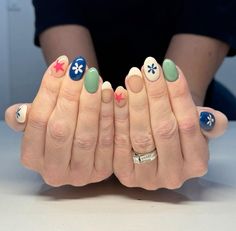 Simple Fun Nails Short, Fun Teal Nails, Matte Nail Ideas Short, Colorful Nail Designs Short, Nails Different Designs Each Finger, Granola Girl Nail Ideas, Greenish Nails, Shalach Nail Ideas, Summer Camp Nails