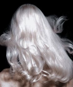 White Platinum Blonde Hair, Alina Starkov, Targaryen Aesthetic, White Blonde, Throne Of Glass, Platinum Blonde, Aesthetic Hair