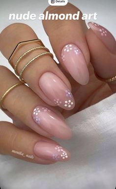 Simple Spring Nails, Elegant Nail Designs, Minimal Nails, Dots Nails, Almond Acrylic Nails, Nail Swag, Elegant Nails, Minimalist Nails, Dream Nails