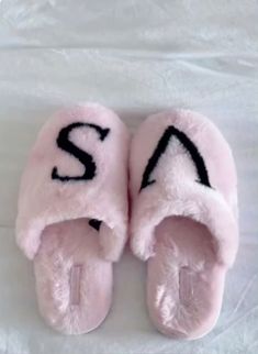 Victoria’s Secret Slippers, Vs Slippers, Victoria Secret Slippers, Feminine Things, Holiday Wishlist, Wallpaper Y2k, Pink Girly Things, Pink Vibes, Girly Shoes