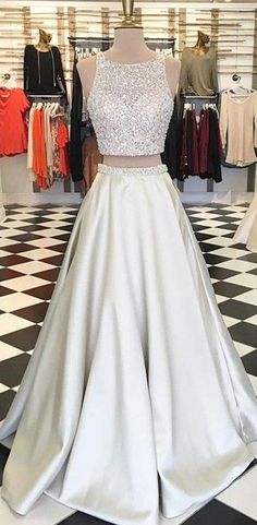 Bling Prom Dresses, Two Piece Prom, Prom Dresses Long Lace, Dress Graduation, Junior Prom Dresses, Homecoming Dresses Long, Stil Boho, Prom Dresses Two Piece, Elegant Prom Dresses