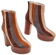 Chic Platform Boots For Fall, Bold Leather Platform Boots For Fall, Chic Spring Platform Boots With Stacked Heel, Trendy Spring Platform Boots, Trendy Platform Boots For Spring, Bold Platform Boots For Spring, Bold Ankle Platform Boots For Fall, Trendy Spring Platform Boots With Stacked Heel, Bold Platform Boots For Fall