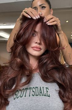 Red Hair Inspo, Brown Hair Looks, Cherry Hair, Brown Hair Inspo, Ginger Hair Color, Hair Color Auburn, Hairstyles For Layered Hair