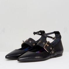 Eur Size 39 Original Price $149 Material : Leather Ankle Strap Black Ankle Strap Flats For Work, Gigi Hadid Shoes, Gigi Tommy Hilfiger, Hilfiger Shoes, Tommy Hilfiger Shoes, Ballerina Flats, Gigi Hadid, Tap Shoes, Flat Shoes Women