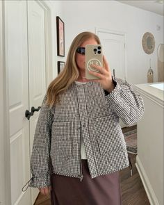 fall gingham quilted jacket #womensstyle #womenswear #fallfashionoutfits #jacket #falloutfitideas Gingham Quilted Jacket, Fall Gingham, Gingham Quilt, Quilted Jacket, Fall Fashion Outfits, The Details, Women's Style, Instagram Feed, Gingham