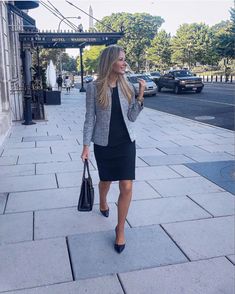 Law Office Outfits, Lawyer Fashion Women, Sheath Dress Outfit, Lawyer Clothes, Court Outfits, Attorney Fashion, Court Attire, Court Outfit, Lawyer Life