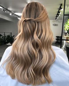 Hairstyles List, Blonde Bangs, Sandy Blonde, Strawberry Blonde Hair, Trendy Hair Color, Hair Inspiration Color, Light Hair, Hair Envy, Love Hair