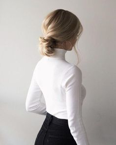 Effortless Low Bun, Alex Gaboury, Half Up Half Down Hairstyle, Down Hairstyle, Im So Excited, Hairstyle Tutorials, Curly Hair Updo, Haircut Styles, Hair Tutorials Easy