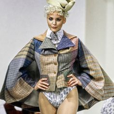 vivienne westwood fall 1994 Original Supermodels, Runway Collection, Fashion Show Collection, Vivienne Westwood, Ponchos, 90s Fashion