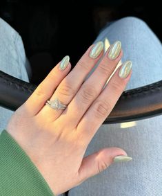 Light Green Manicure, Nails Design Green, Nail Inspo Light Green, Light Sage Nails, Chrome Nails Sage Green, Classy Green Nails, Nails To Go With A Green Dress, Sage Green And Silver Nails, Green Glazed Nails