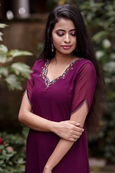 Latest Churidar Patterns Kurtis Hands Models, Suite Sleeves Design For Women, Long Hands Models For Kurtis, Latest Chudidhar Neck Designs, Sleeves Design For Churidar, Kurti Hands Design, Chudidhar Hands Models, Dress Sleeves Design Indian, Kurta Neck Patterns For Women