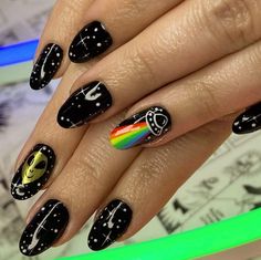 Alien Nails Short, Alien Nail Ideas, Genre Nails, Funny Nail Designs Weird, Alien Gel Nails, Alien Nail Art Design, Alien Nails Design, Alien Acrylic Nails