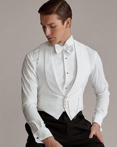 White Man Suit, White Tie Tuxedo, Formal Casual Outfits, Vest Outfits Men, Cocktail Suit, White Wedding Suit, Mens Vest Fashion, Black And White Tuxedo, Court Wedding