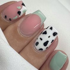 Sage Green Nails, Country Acrylic Nails, Rodeo Nails, Cowboy Nails, Western Nails, Country Nails, Fake Nails Designs, Cow Nails, Cute Simple Nails