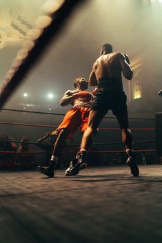 Romance Movies To Watch, Best Romance Movies, Bugzy Malone, Netflix Shows To Watch, Boxing Images, Netflix Shows