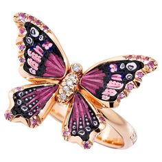 Description The micromosaic decoration evokes the small "eyes" present on the wings of the Lethe anthedon. The color, from light pink to an intense magenta, is a free interpretation of the changing colours of the butterfly. Details Rose gold 18K, White diamonds 0.06ct, Pink sapphires 0.14ct Butterfly Details, Small Eyes, Gorgeous Rings, Diamond Butterfly, Small Butterfly, Butterfly Ring, Rose Gold Diamonds, Ring Gold, White Diamonds