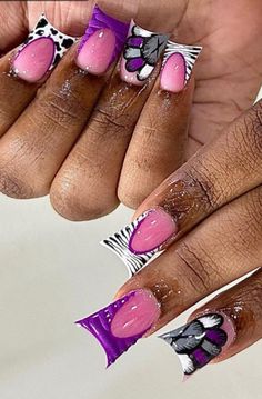 Lavender Duck Nails, Moon Cut Nails, Nail Suggestions, Lux Nails, Fye Nails, Chanel Slides, Hot Nail Designs, Press Nails, Moon Cut