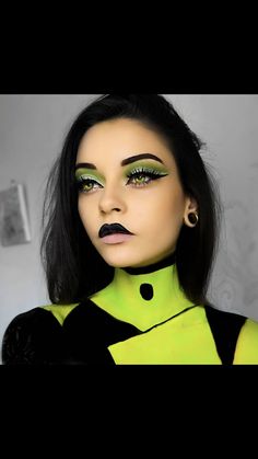 Women's Halloween Costume Ideas, Villain Makeup, Disney Halloween Makeup, Disney Villains Makeup, October Makeup, Disney Inspired Makeup, Creepy Halloween Makeup, Halloween Beauty