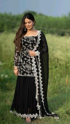 Black Sharara Suit, Black Sharara, Flare Outfit, Gharara Designs, Suits For Women Indian, Side Work, Bollywood Dress, Sharara Suit, Sharara Set