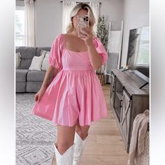 Nwot Pink Mini Bubble Sleeve Dress With Bow Tie Open Back Perfect Girly Dress For Summer, Taylor Swift Or Barbie Themed Events Cute Pink Fits, Summer Taylor Swift, Babydoll Romper, Bubble Sleeve Dress, Dress With Bow Tie, Summer Taylor, Party Rompers, Pink Romper, Girly Dresses