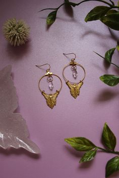 Gold Fairy Suncatcher Hoop Earrings ✨️ Featuring brass faeries that dangle from gold hoops with glass suncatcher crystal points. The hooks are gold plated  They hang 2.25 inches  Made with nickel free materials Fairy Suncatcher, Suncatcher Crystal, Whimsical Jewelry, Gold Hoops, Crystal Points, Suncatchers, Favorite Jewelry, Jewelry Earrings Dangle, Dangle Drop Earrings