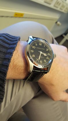 Hamilton Murph, Hamilton Watches, Style Guide, Breitling Watch, Cool Watches, Men Fashion, Vintage Watches