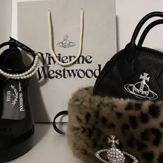 Vivienne Westwood Jewellery, Image Swag, Victoria Secrets, Rich Girl, Cute Bags, Gossip Girl, Vivienne Westwood, Not Mine, Cyberpunk