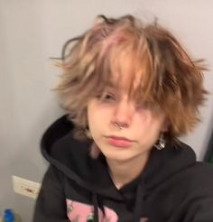 Short Adronymous Hair, Hair 360 Short Fluffy, Long Nonbinary Hair, Ftm Hairstyles, Nb Haircut, Hair Dye Inspo Short Hair, Calico Hair Short, Short Wolf Cut Men, Short Grunge Haircuts