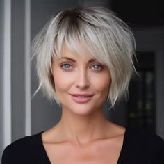 Fine Hair Bangs, Choppy Bob Haircuts, Short Hairstyles Fine, Bob Hairstyles With Bangs, Choppy Bob Hairstyles, Chin Length Hair, Bob Haircut For Fine Hair, Messy Short Hair, Bob Hairstyles For Fine Hair