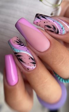 💅🏾💅🏾 Summer Nail Designs 2023 Trends, Unique Nail Ideas Creative, Nails With Art, Nail Art Designs 2023, Fancy Nails Designs, Pretty Nail Art Designs, Nails Desing, Luxury Nails