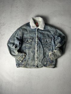 Vintage Levi's Sherpa Lined Denim Jacket, Women's Large, Classic Cozy Outerwear, Retro Denim Style Size On Label: Large Recommended Size: Women's Large Measurements: Pit-to-Pit: 22" Length: 25" *Signs of wear present, yellowing, please check additional picture(s) for more info Urban Style Washed Blue Winter Denim Jacket, Urban Style Washed Blue Denim Jacket For Winter, Urban Washed Blue Winter Denim Jacket, Dark Wash Pre-washed Outerwear For Fall, Fall Washed Blue Pre-washed Outerwear, Winter Streetwear Washed Blue Denim Jacket, Winter Denim Blue Cotton Denim Jacket, Casual Pre-washed Denim Blue Outerwear, Dark Wash Washed Outerwear For Streetwear