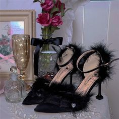 This price is for a pair of high heels only.   	 		 			Size 			34 			35 			36 			37 			38 			39 		 		 			Foot Length 			22 			22.5 			23 			23.5 			24 			24.5 		 		 			Heel 			5/8 			5/8 			5/8 			5/8 			5/8 			5/8 Black Closed Toe Kitten Heels For Party, Chic Pointed Toe Heels With Feather Trim, Black Kitten Heels With Round Toe For Party, Party Heels With Feather Trim And Pointed Toe, Black Kitten Heels With Padded Heel For Party, High Heel With Feather Trim For Night Out, Pointed Toe Heels With Feather Trim For Evening, High Heels With Feather Trim For Night Out, Evening Heels With Feather Trim, Pointed Toe