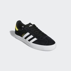 Gazelle Adidas, White Shoe, Adidas Gazelle Sneaker, Step Back, Adidas Samba Sneakers, Shoe Closet, Adidas Gazelle, Adidas Superstar Sneaker