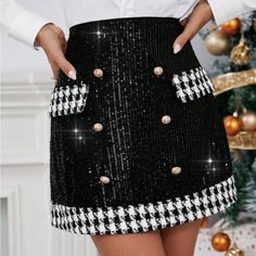 Super Cute And Stylish Ships In 5-10 Business Days Elegant Black Skirt With Houndstooth Pattern, Elegant Houndstooth Mini Skirt, Elegant Black Houndstooth Pattern Skirt, Elegant Black Houndstooth Skirt, Fitted Plaid Skirt For Party, Rose Skirt, Rose Black, Double Breasted, Sequin Skirt