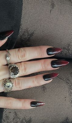 Black Nail Polish With Design, Cool Dark Nails, Goth Nails Black And Red, Emo Nails Aesthetic, Goth Grunge Nails, Goth Prom Accessories, Emo Goth Nails, Goth Black Nails Short, Basic Goth Nails