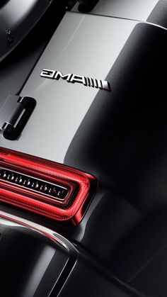 the taillight and brake lights on an all - new sports utility vehicle in black