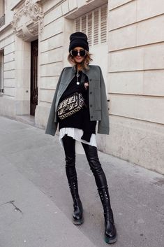 BAGUETTE - Les babioles de Zoé : blog mode et tendances, bons plans shopping, bijoux Leather Pants Outfit, Harajuku Fashion, Fall Winter Outfits, Outfits Casuales, Black Outfit, Edgy Fashion, Urban Fashion, New Outfits, Streetwear Fashion