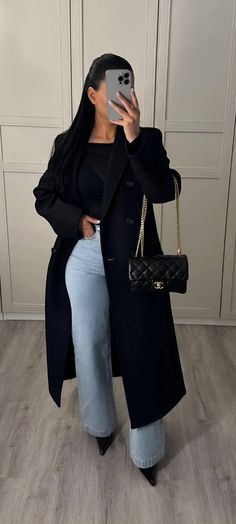 Elegant Outfit Birthday, Summer Boujee Outfits, Stylish Asian Woman, Birthday Looks Outfit Classy Winter, Winery Looks For Women, Chill Elegant Outfit, Dinner Outfits Birthday, Clean Chic Aesthetic, Elegant Outfits Aesthetic Luxury