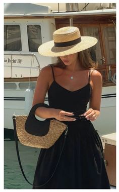 Chique Outfit, Europe Outfits, Italy Outfits, Looks Chic, Summer Fashion Outfits, 가을 패션, Classy Women, Mode Vintage