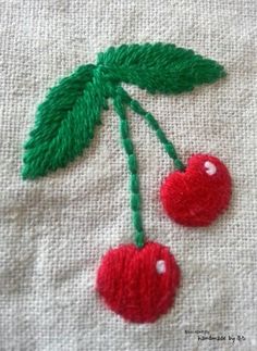 Embroidery Artists, Diy Embroidery Patterns, Handmade Embroidery Designs, Embroidery Stitches Tutorial, Embroidery Videos, Pola Sulam, 자수 디자인