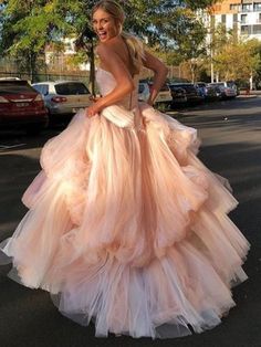 Silhouette:?A Line Waist: Natural Sleeve Length:?Sleeveless Fabric: Tulle Shown Color: Light Pink Built-In Bra: Yes Prom Dresses Light Pink, Dresses Light Pink, Gown Elegant, Prom Dresses Long Pink, Prom Dresses Elegant, Dresses Formal Elegant, Elegant Party Dresses, Evening Gowns Elegant, Pink Tulle