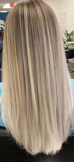 Dark Sandy Blonde Hair With Highlights, Darker Blonde Highlights, Natural Blonde Straight Hair, Vanilla Blonde Hair Highlights, Blonde Highlights In Light Brown Hair, Dark Blonde Highlights Straight Hair, Oat Milk Blonde Hair, Blonde Highlights On Light Brown Hair Straight, Scandi Blonde Highlights