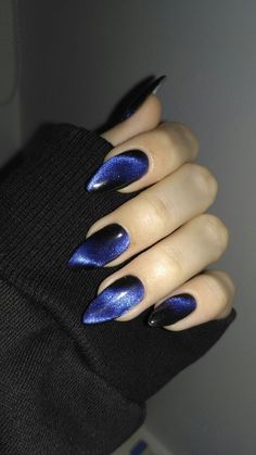 Unghie Sfumate, Witchy Nails, Velvet Nails, Galaxy Nails, Her Nails, Nails Polish, Cat Eye Nails, Black Nail