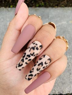 Ongles Beiges, Cheetah Print Nails, Mauve Nails, Coffin Nails Matte, Nails Matte, Matte Nails Design, Print Nails