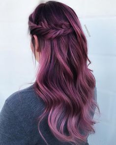 364 Likes, 6 Comments - REDLANDS HAiR STYLiST (@annabiancahair) on Instagram: “Rose metallic ... #rosehair #rosemetallichair #rosegoldhair #schwarzkopfprofessional #blondme…” 2017 Hair Trends, Purple Highlights, Hair Color Purple, Hair Color And Cut, Rose Hair, Dye My Hair, Rainbow Hair, Metallic Hair, Cool Hair Color