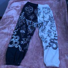 From Amazon, Baggy, Good Condition, Never Worn, 95% Polyester And 5% Elastane, Trippy Trippy Black And White, Amazon Pants, Black And White Pants, Short Sleeve Romper, Tie Dye Shorts, Black Joggers, Fleece Joggers, Athletic Leggings, Sweat Pants