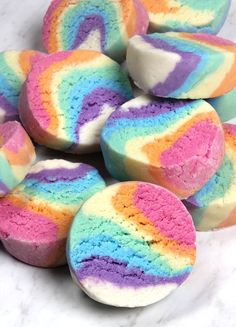 DIY Rainbow Bath Bars Bath Truffles, Soap Queen, Bath Bomb Recipes, Diy Rainbow, Bubble Bars, Diy Spa, Caribbean Blue, Homemade Bath Products, Polysorbate 80