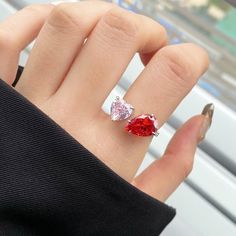 Heart-shaped toi et moi ring pink and red Rosery Poetry Famous Engagement Rings, Romantic Rings, Romantic Heart, Napoleon Bonaparte, Princesa Diana, Pink Ring, Ring Style, Pink And Red, Most Romantic