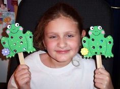 Frog Stick Puppets F Is For Frog, Bugs Preschool, Frog Art, Alphabet Art, Childrens Church, Dramatic Play, Reptiles And Amphibians, Child Life, Summer School